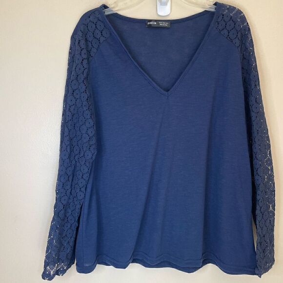 Shein| Medium| Soft|Crotchet knit| Floral - Picture 10 of 16